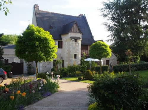 Hotel Manoir Du Rouvre Mettray Exteriér fotografie